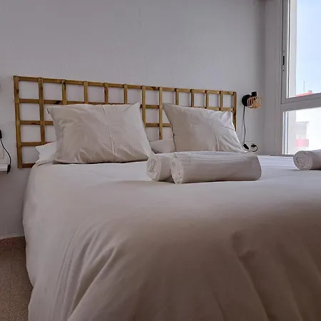 Apartamento Atico Primera Linea De Playa Con Vistas Al Mar-climatizado-wifi-parking *